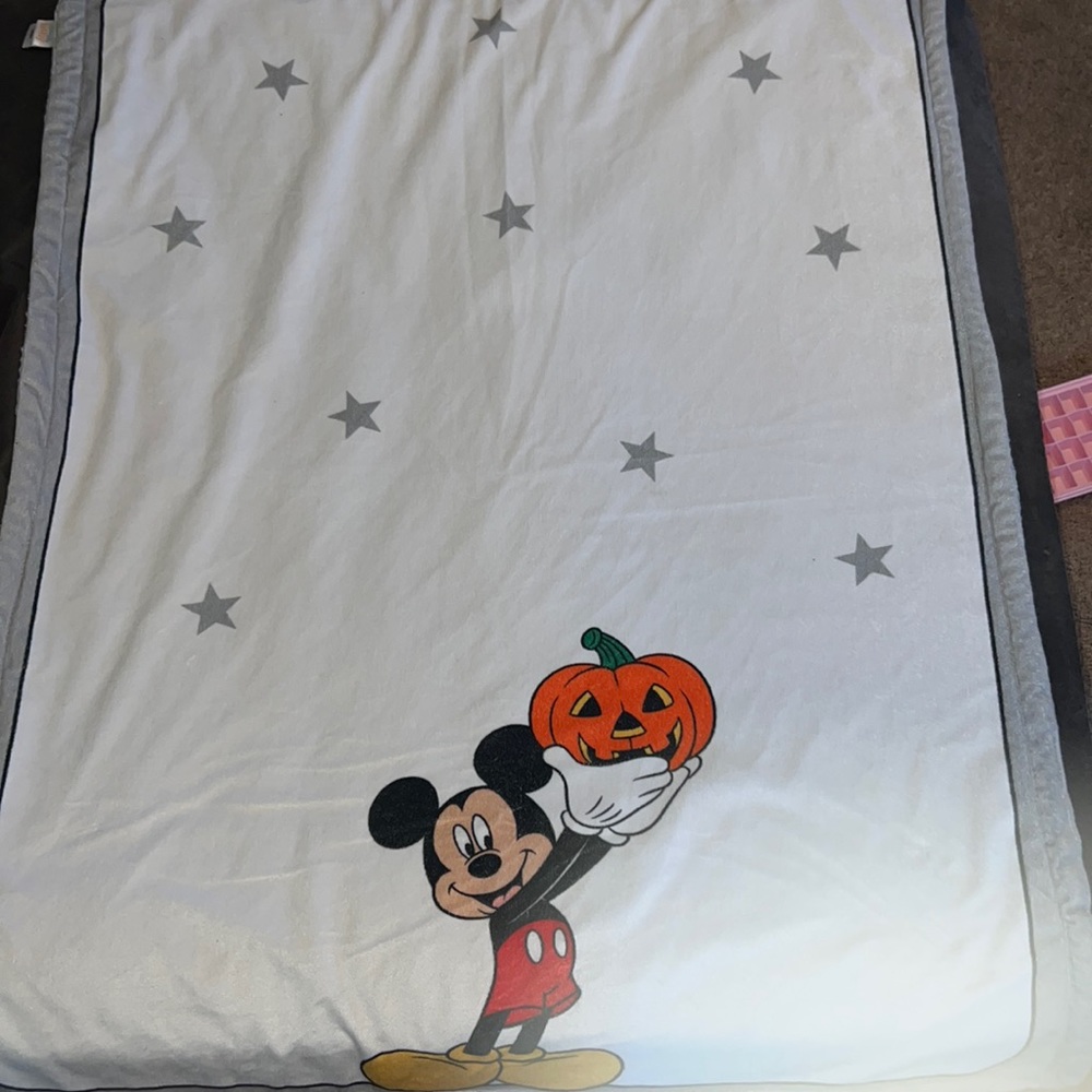Mickey Halloween Blanket